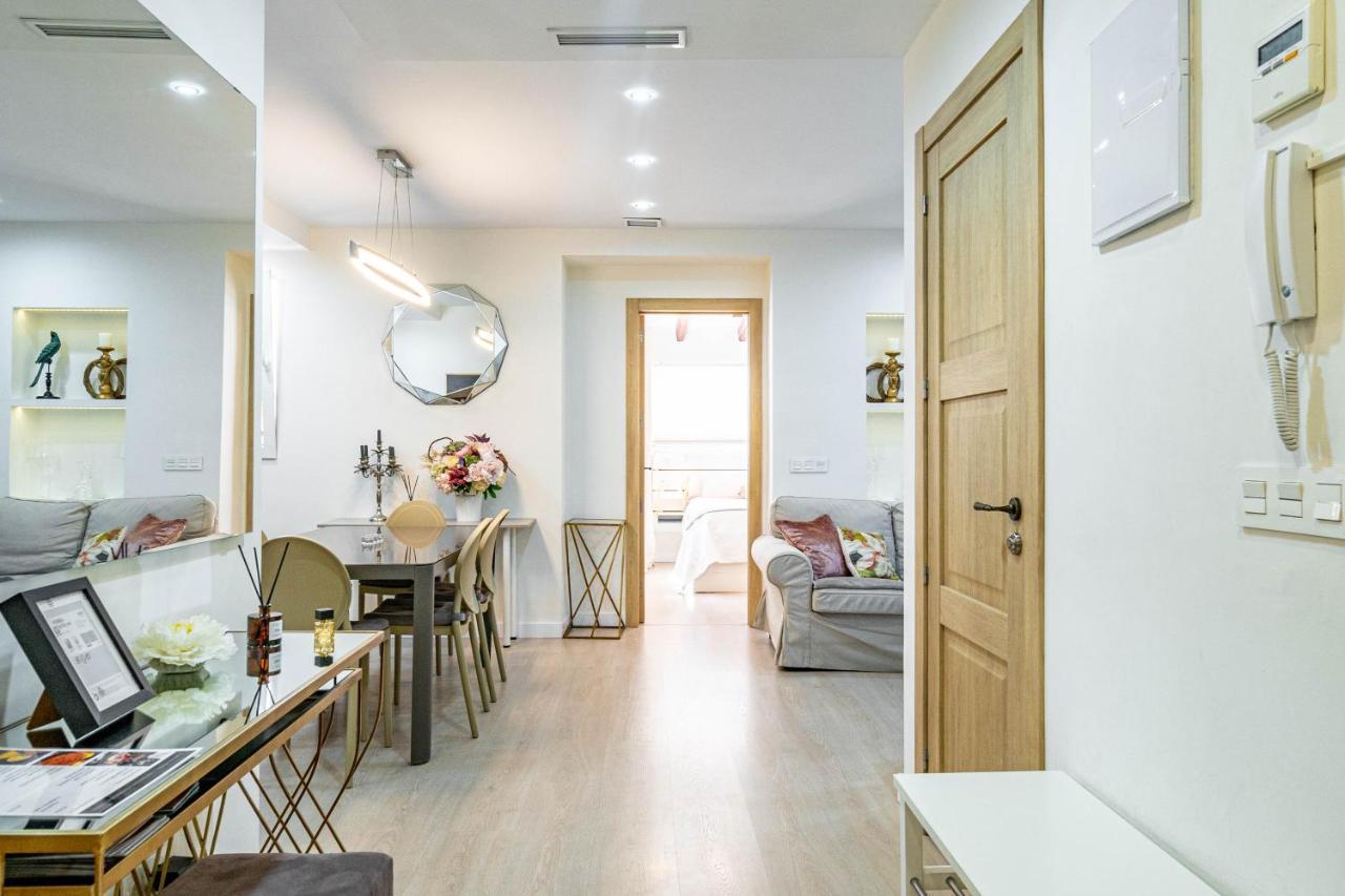 Ferienwohnung Central Luxury Flat With Free Parking Valencia Exterior foto