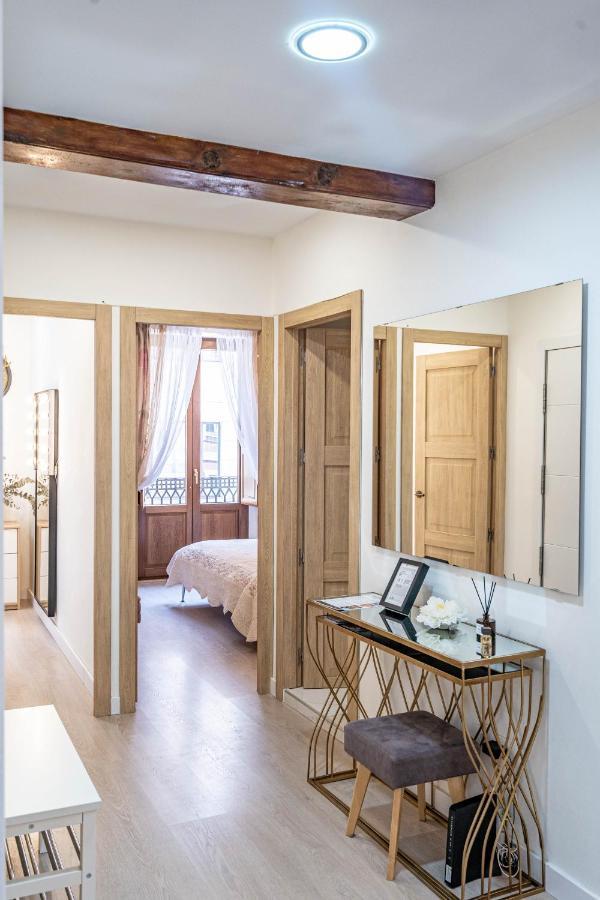 Ferienwohnung Central Luxury Flat With Free Parking Valencia Exterior foto