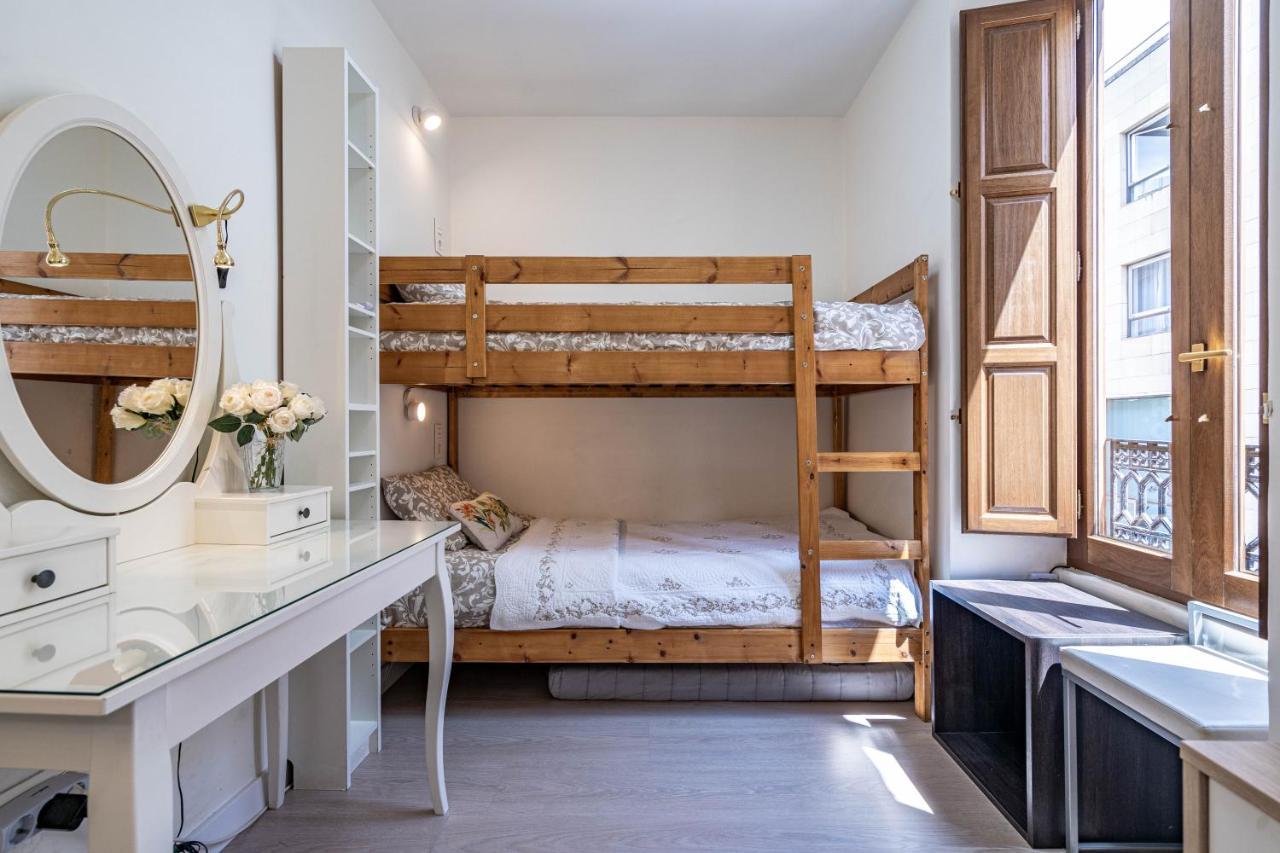 Ferienwohnung Central Luxury Flat With Free Parking Valencia Exterior foto