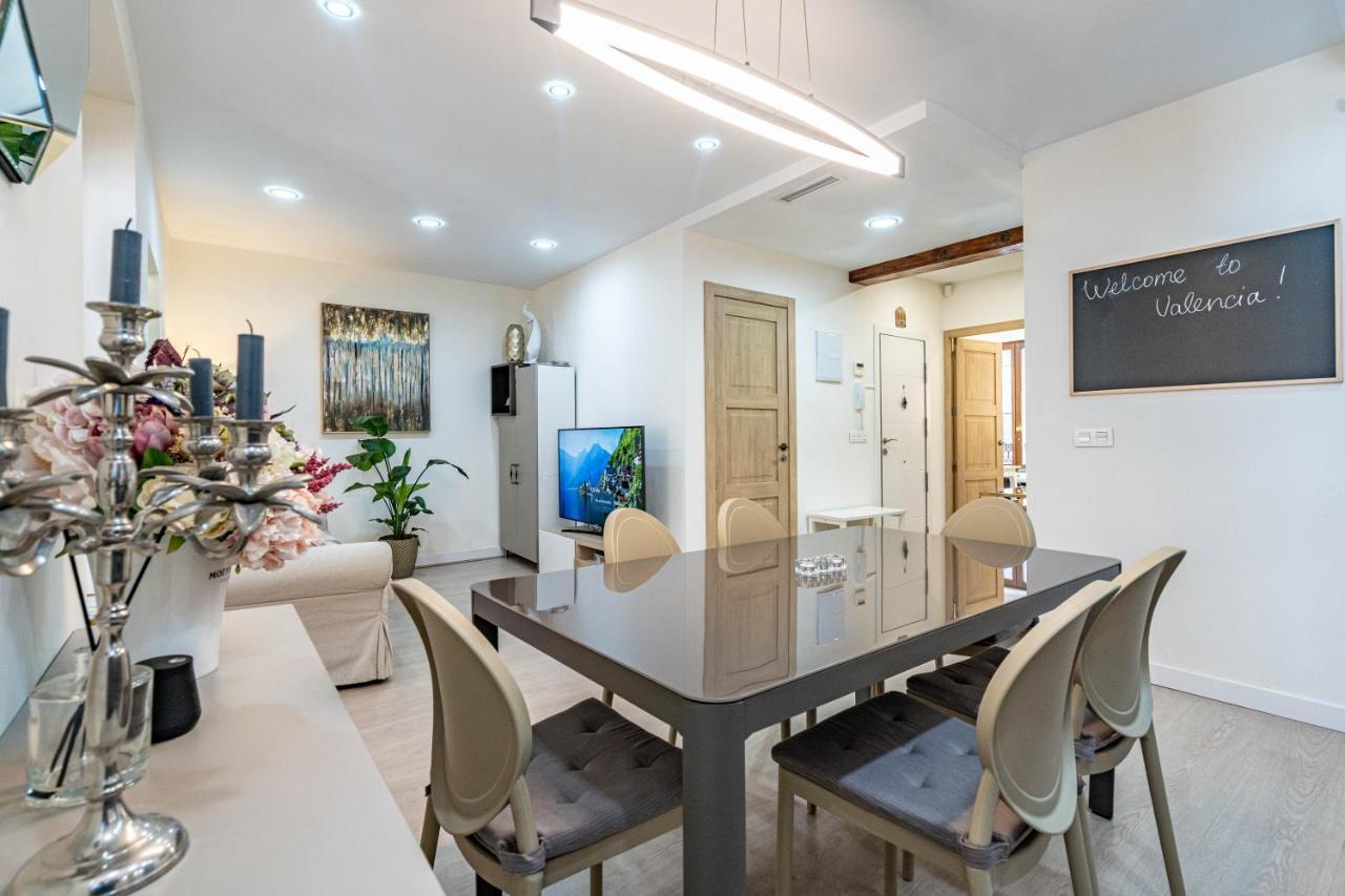 Ferienwohnung Central Luxury Flat With Free Parking Valencia Exterior foto