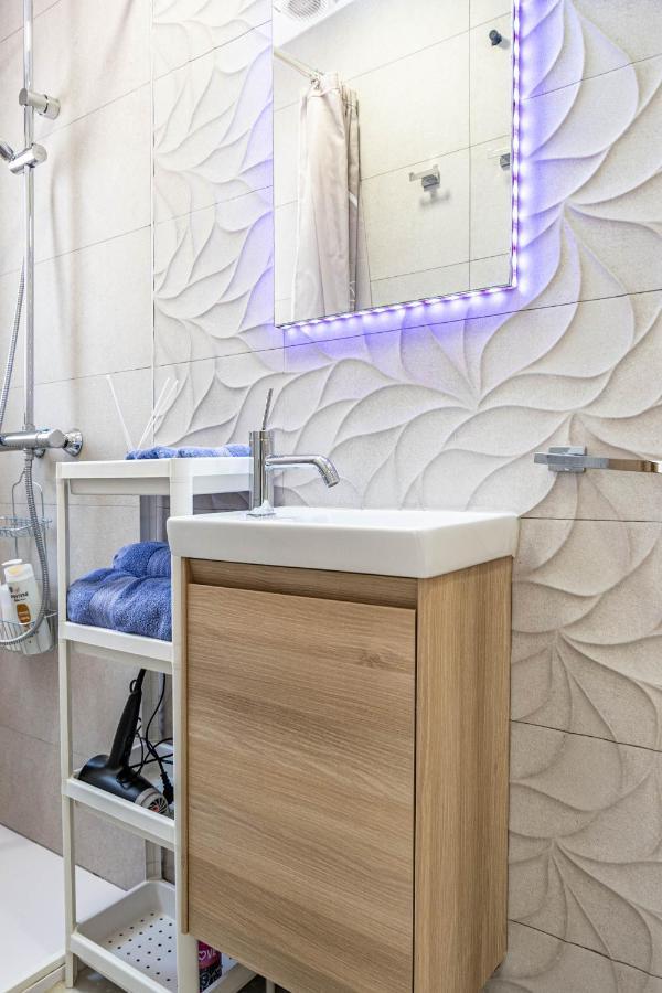 Ferienwohnung Central Luxury Flat With Free Parking Valencia Exterior foto